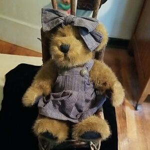 Boyd's bear With Twig Rocking Chair